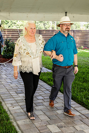 449A4300