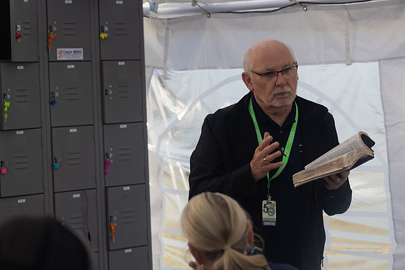 449A3764